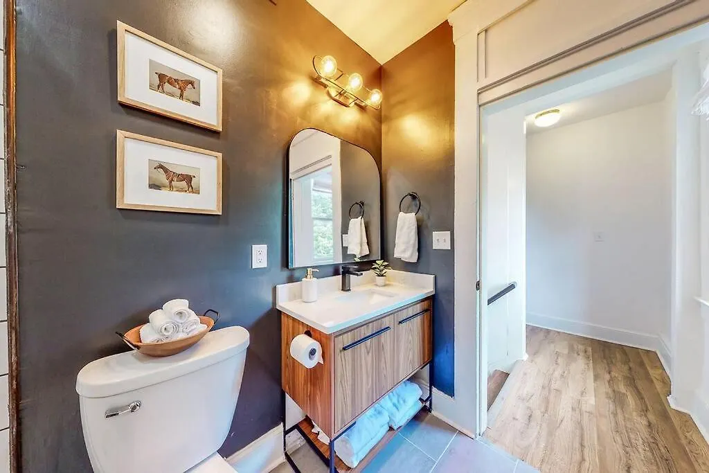 Hébergement de vacances Luxury 8 Bed/4 Ba Nulu Home Private Yard/Parking Louisville-Jefferson County